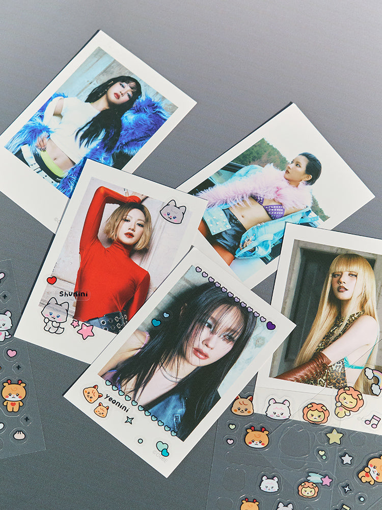 i-dle we are TIN CASE POLAROID SET