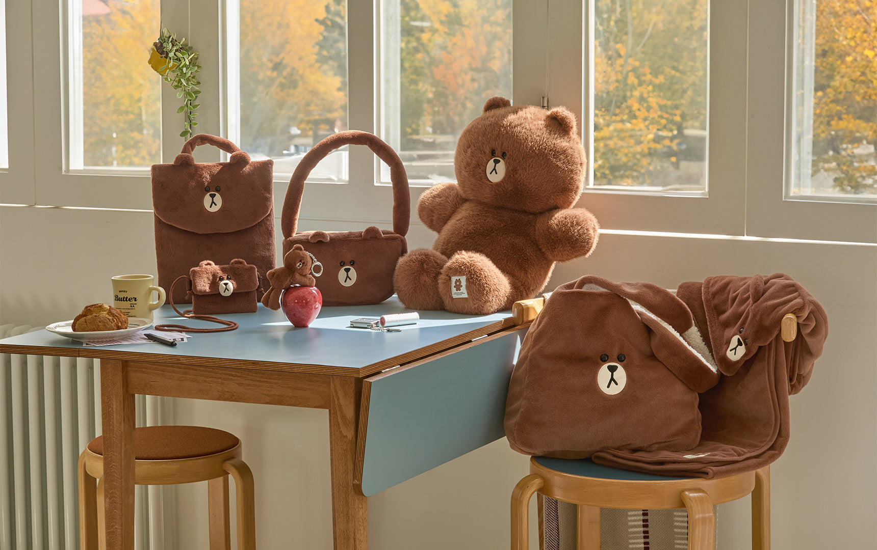 LINE FRIENDS HUG BROWN – LINE FRIENDS SQUARE