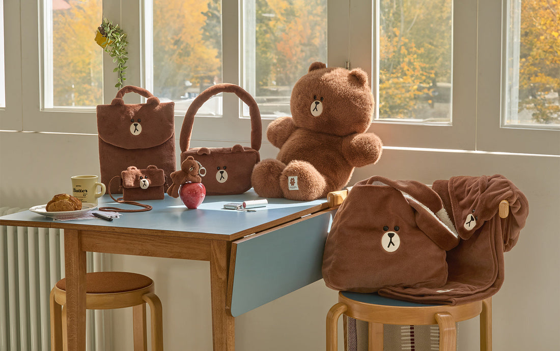 LINE FRIENDS HUG BROWN