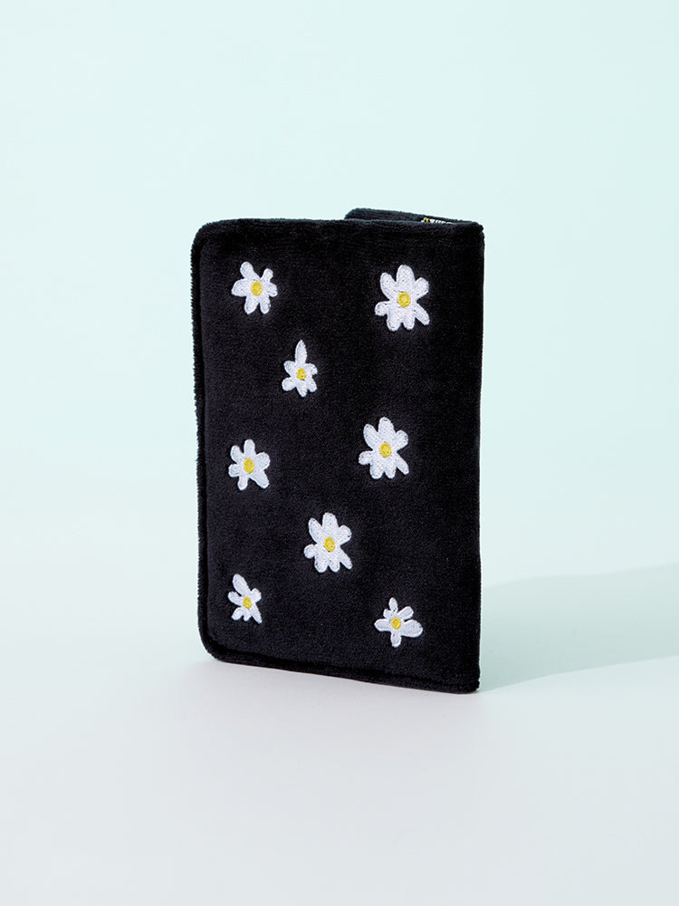 ZO&FRIENDS A&NE PASSPORT COVER SIGNATURE