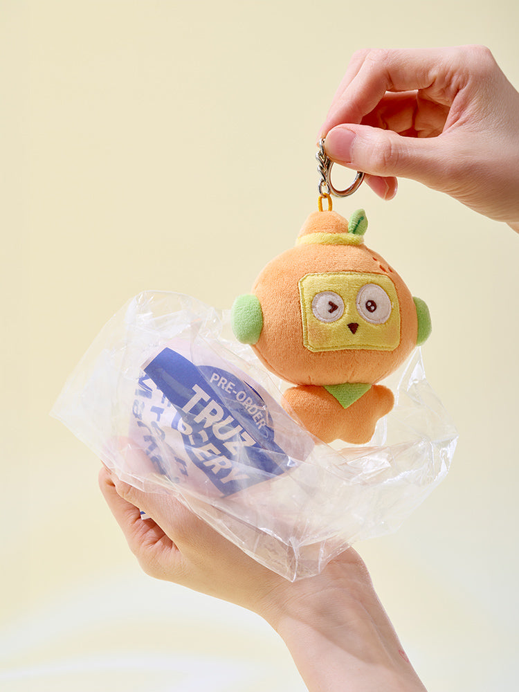 TRUZ HIKUN PLUSH KEYRING FRUIT – LINE FRIENDS SQUARE