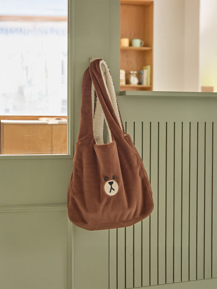 LINE FRIENDS REVERSIBLE HOBO BAG HUG BROWN SEASON 4