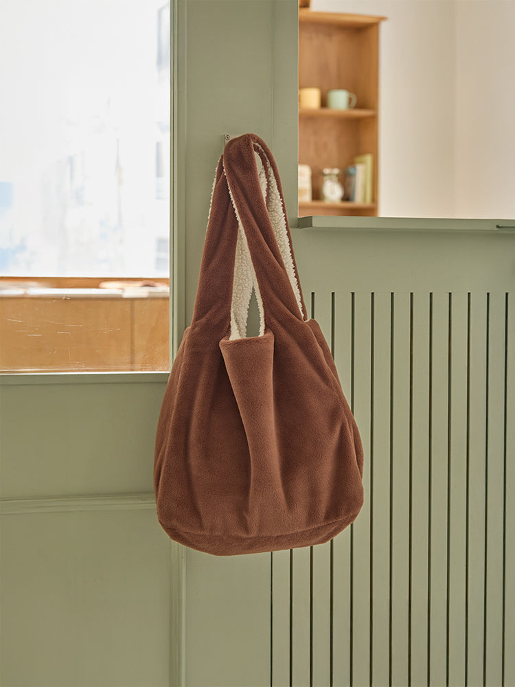 LINE FRIENDS REVERSIBLE HOBO BAG HUG BROWN SEASON 4