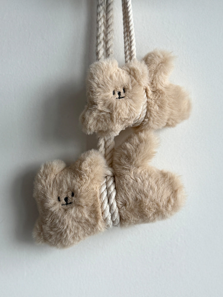 AB FAB LUCKY PUPPY CHARM KEYRING (BEIGE)