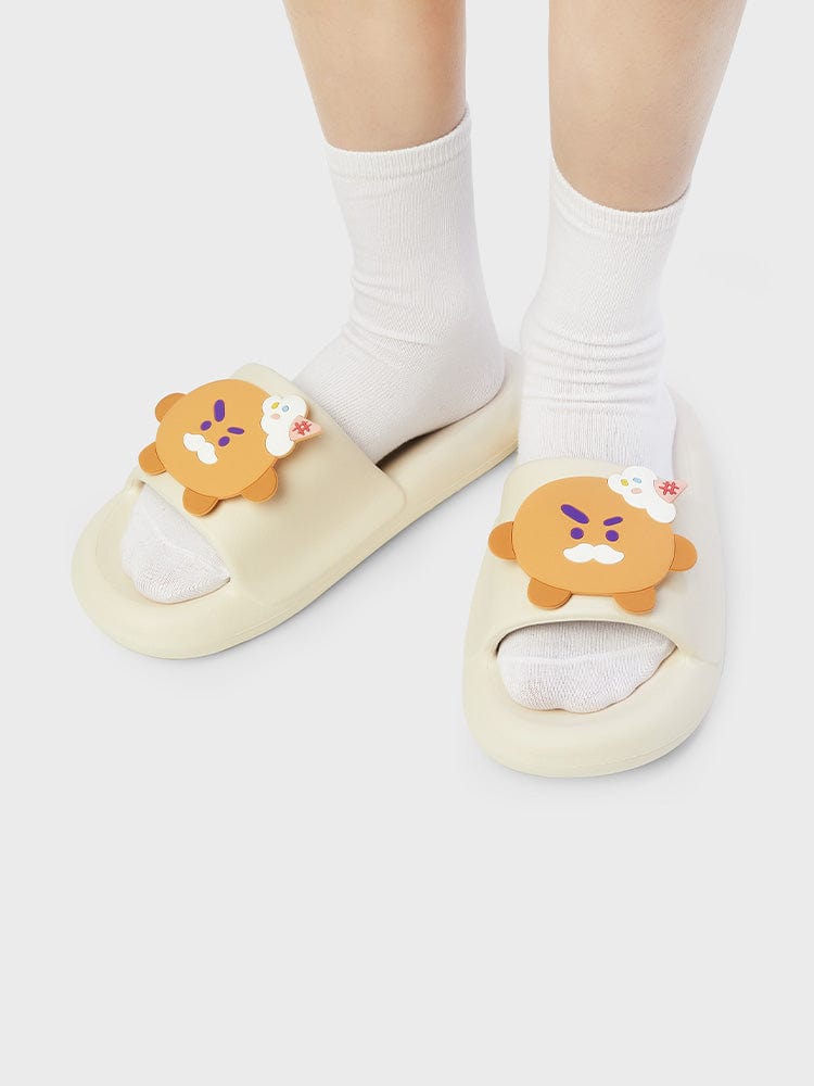 BT21 On the Cloud SHOOKYスリッパ – LINE FRIENDS SQUARE