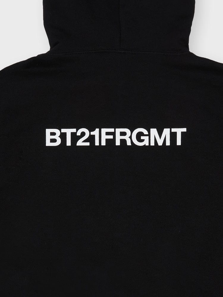BT21 X FRAGMENT TATAグラフィックブラックフードTシャツ