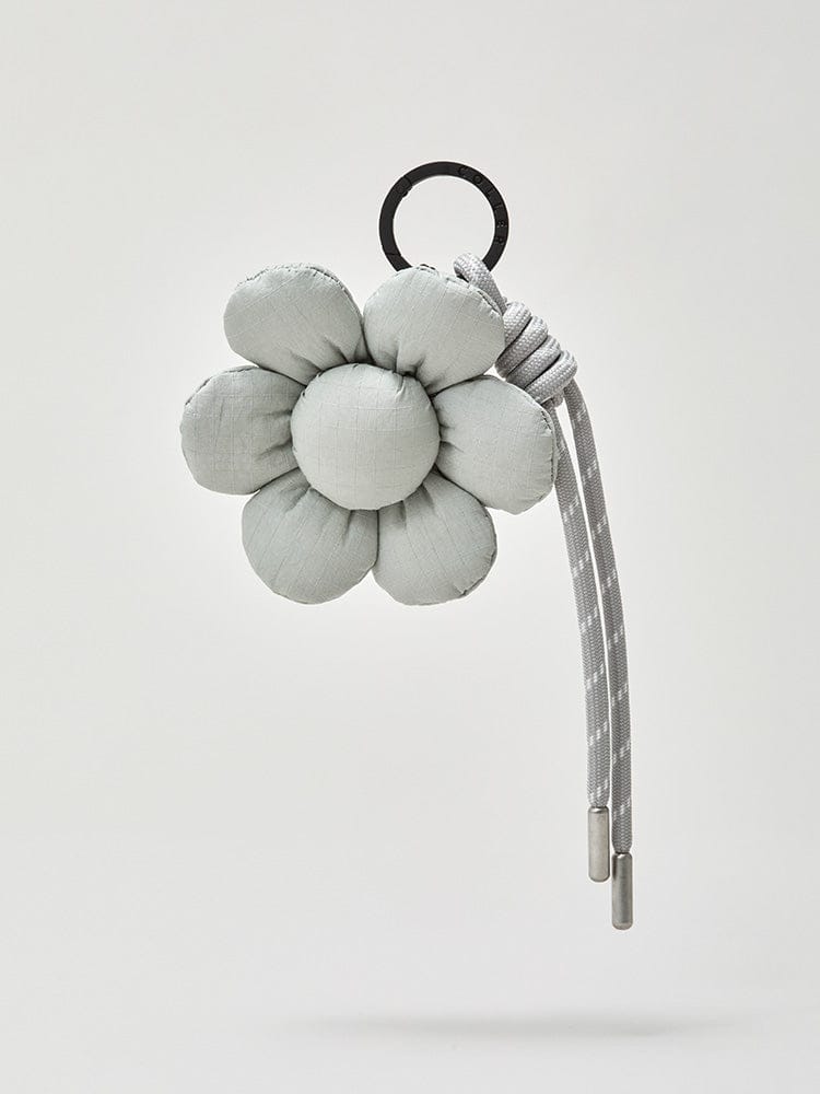 COLLER KEYRING_BEAUTY/ACC_ Moon Rock
Gray 꼴레 플라워 스트링 키링 문락 그레이