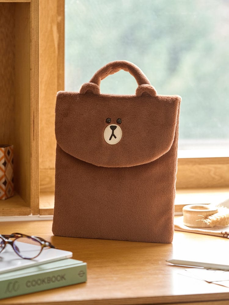 LINE FRIENDS BEAUTY/ACC_ 브라운 파우치 라인프렌즈 허그브라운 시즌4 아이패드 파우치