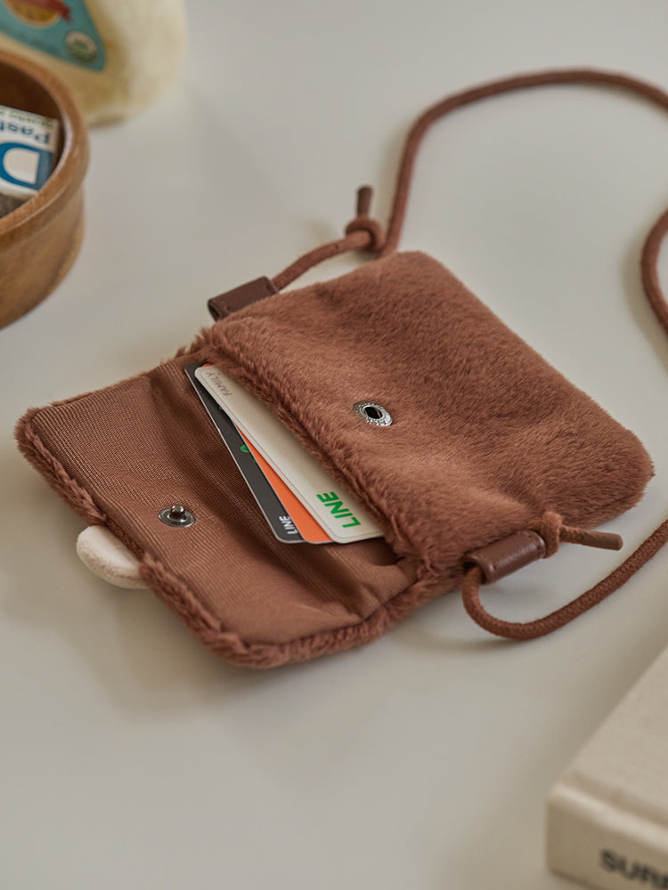 LINE FRIENDS BEAUTY/ACC_ 브라운 크로스백 라인프렌즈 허그브라운 시즌4 파우치 크로스백 2WAY