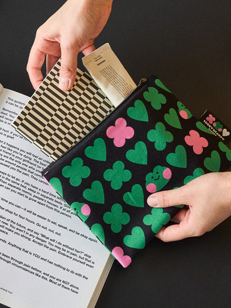 LINE FRIENDS POUCH_ 단품 미니니 x 드롭드롭드롭 레니니 플랫 파우치 (M)