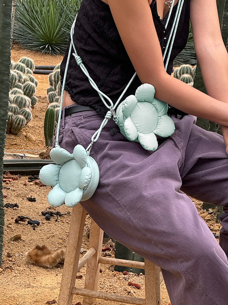 COLLER FLOWER PETIT BAG – Herb Mint