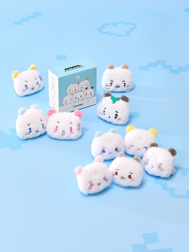 MMMM BEAUTY/ACC_ MMMM MMMM 랜덤 인형 브로치 (1개입)