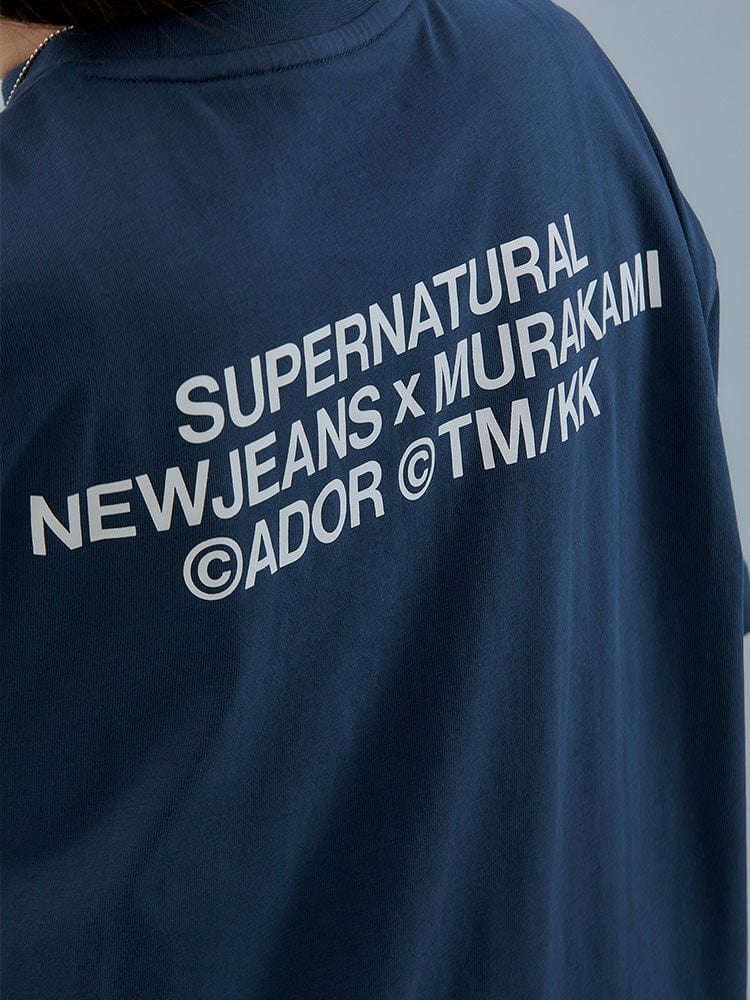 NEWJEANS APPAREL NewJeans x MURAKAMI 티셔츠 (NAVY)