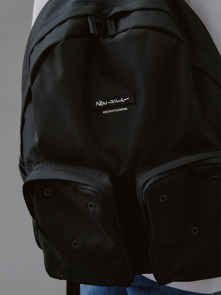 NewJeans x Hiroshi Fujiwara コレ バックパック – LINE FRIENDS SQUARE